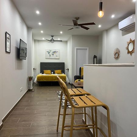 Acogedor Apartamento En La Buhaira إشبيلية المظهر الخارجي الصورة